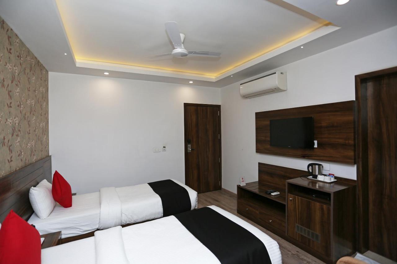Hotel Yelchiko Варанаси Экстерьер фото