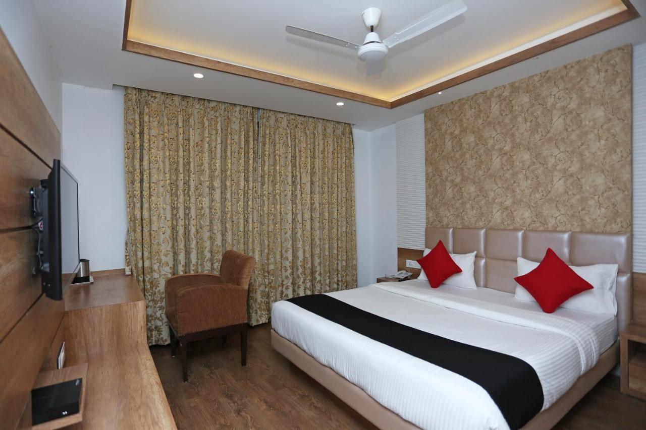 Hotel Yelchiko Варанаси Экстерьер фото